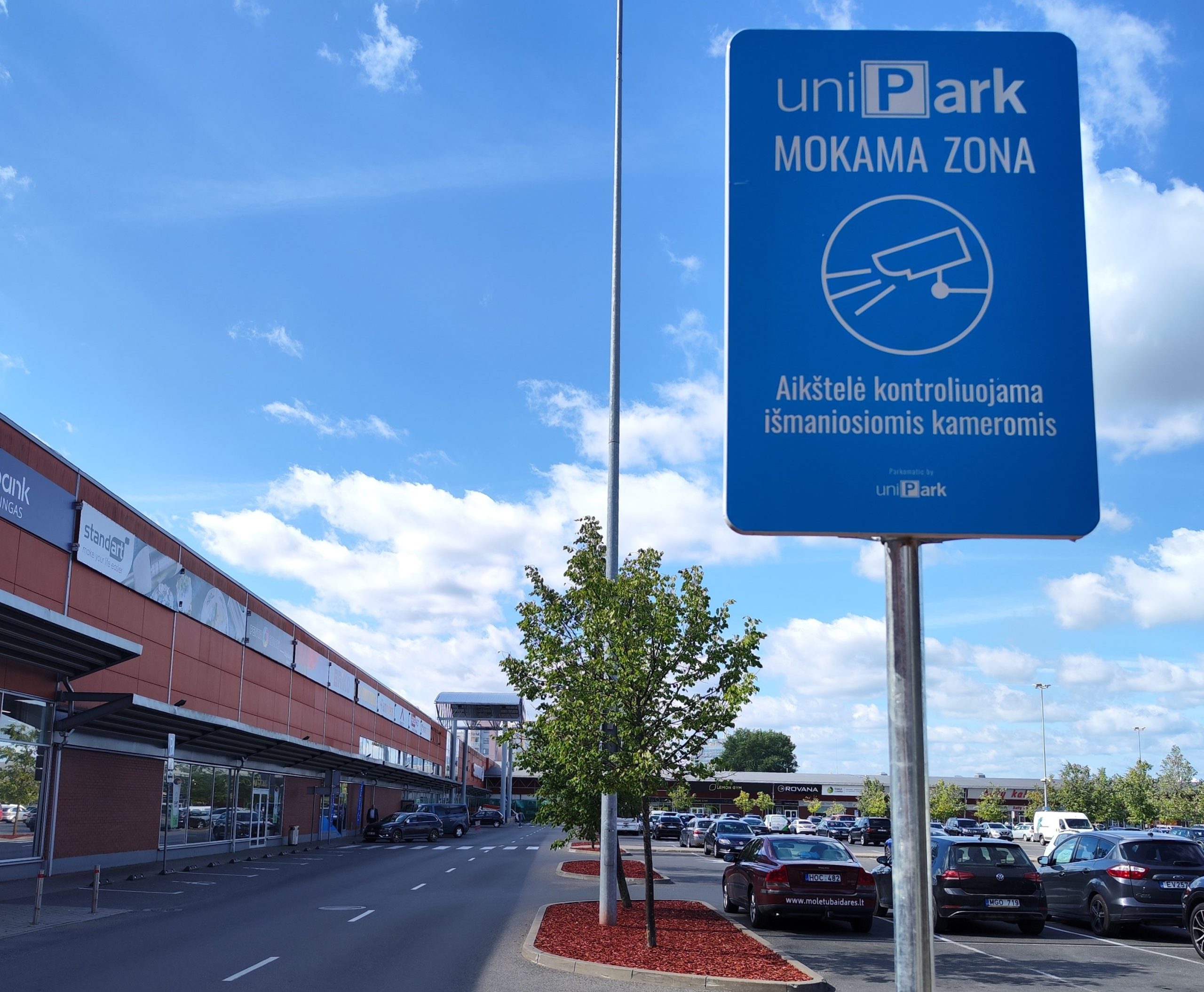 uniPark mokama parkavimo zona - aikštelė kontroliuojama išmaniomis parkomatic kameromis