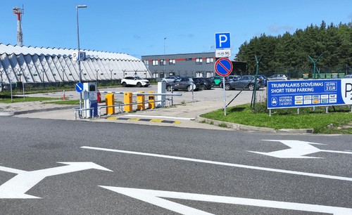 Parkavimas Palangos oro uoste (PLQ) – P2 aikštelė šalia terminalo