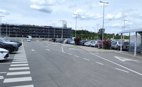 Parkavimas Vilniaus oro uoste (VNO) – P2-BUS uniPark trumpalaikio parkavimo aikštelė autobusams šalia terminalo